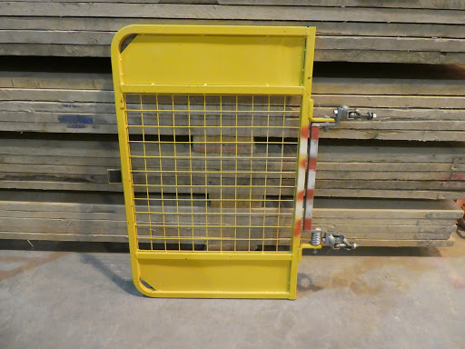 Scaffolding-Safety-Gate-Expandable-Steel-Safety-Gedhi