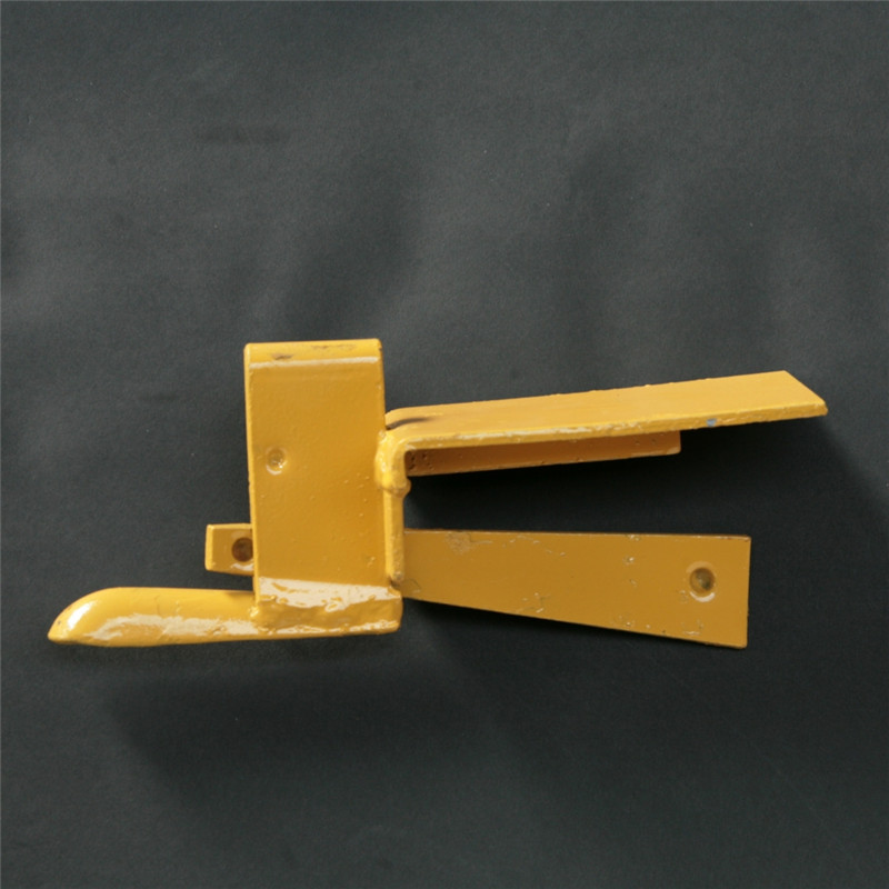 Sampmax-construction-kwikstage-end-toe-board-dracket